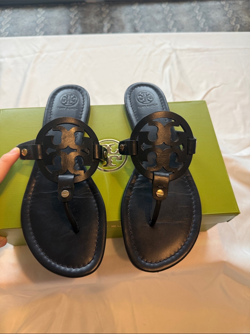 Tory Burch Black Miller Logo Leather Thong Sandals - Black